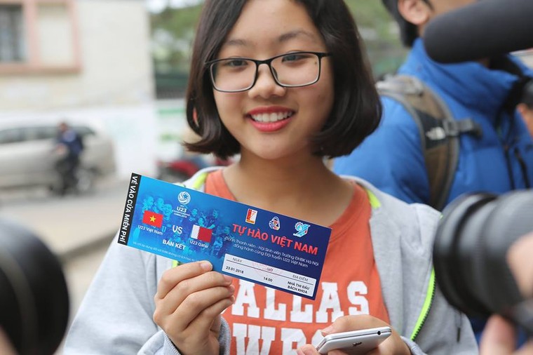 U23 Việt Nam đá bán kết châu Á: Rộn ràng sắc đỏ trước giờ G ảnh 4