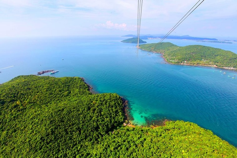 Đến Phú Quốc trải nghiệm tuyết cáp treo vượt biển dài nhất thế giới ảnh 5