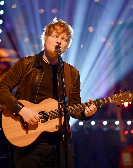 Thắng 2 giải Grammy nhưng Ed Sheeran không xuất hiện vì...ngủ ở nhà ảnh 1