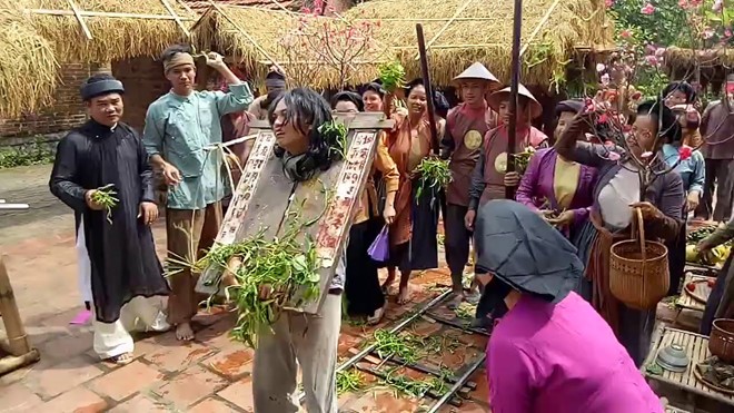 Phó Giám đốc Sở Văn hóa Hà Nội lần đầu đồng ý đóng phim hài Tết ảnh 1