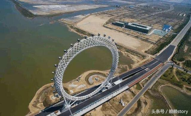 Vòng xoay lớn nhất thế giới không có trục ảnh 3