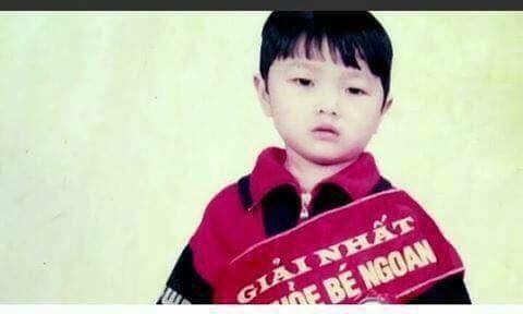 Hình ảnh ngày bé cực đáng yêu của đội trưởng Trường Híp ảnh 2