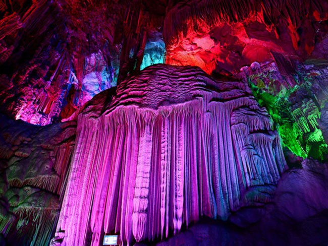 ‘Lạc lối’ trong hang động tự nhiên nổi tiếng nhất Trung Quốc ảnh 7