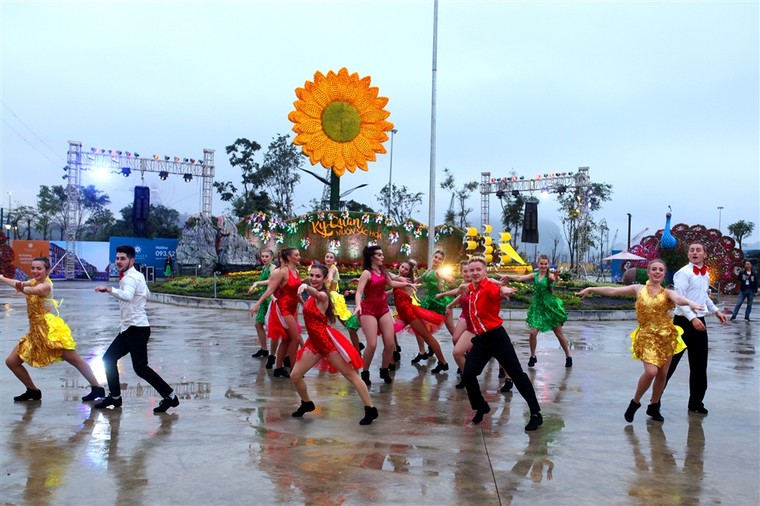 Đi đâu chơi gì Tết này? ảnh 6