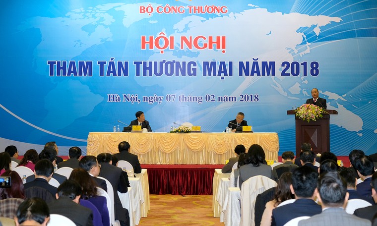 Thủ tướng: Thương vụ không ngồi chờ doanh nghiệp đến 'nhờ' giúp ảnh 1