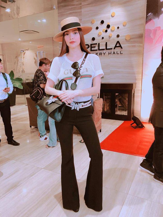 Cặp đôi Hà Hồ - Kim Lý 'tình bể tình' khi cùng nhau diện 1 chiếc áo ảnh 2