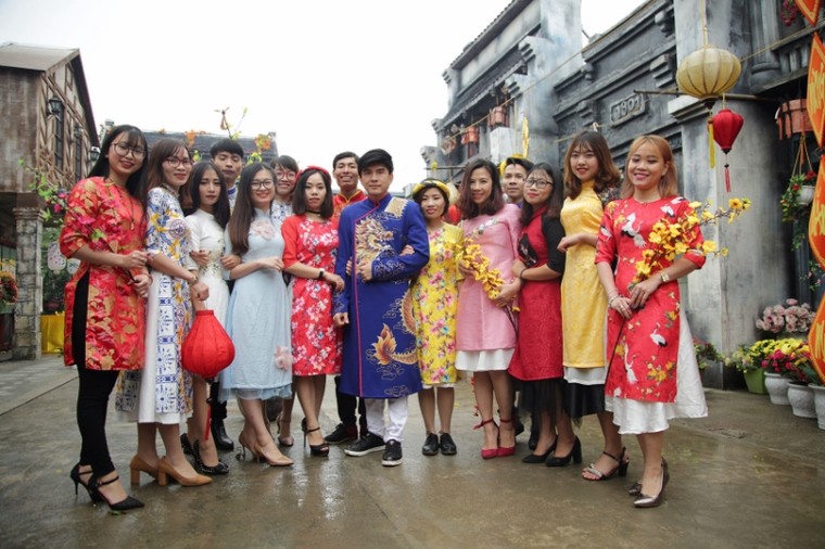 Đan Trường mang không khí Tết vui tươi trong MV Xuân 2018 ảnh 4