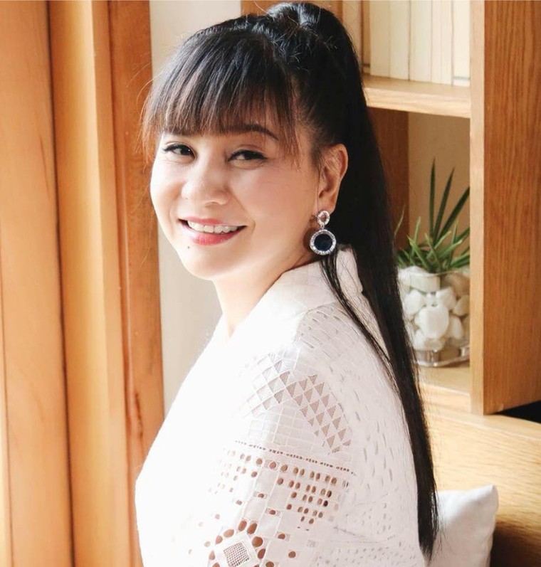  Cát Phượng tiết lộ số dư tài khoản ngân hàng gây choáng ảnh 1