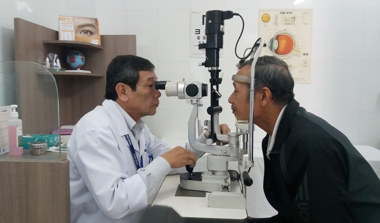 Gặp 'Anh hùng chống mù lòa' đầu tiên của Việt Nam ảnh 1