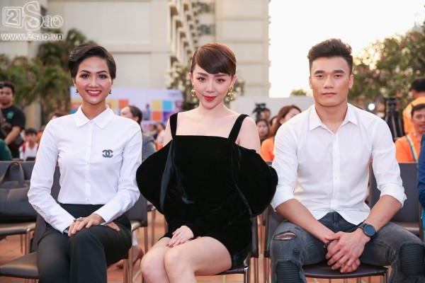 Bùi Tiến Dũng: 'Dù là fan phong trào, U23 chúng tôi vẫn trân trọng tình cảm ấy' ảnh 3