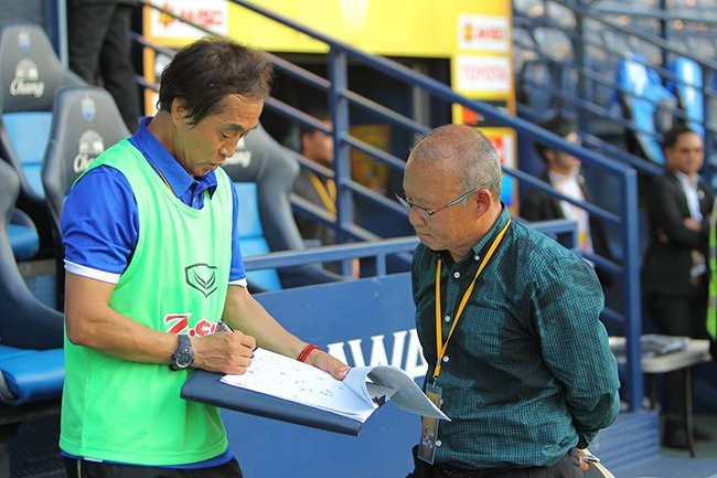 Tuyển Việt Nam: Ai khôn ngoan bằng thầy Park? ảnh 1