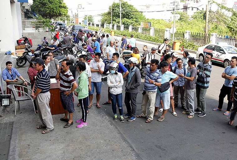 Trưa nay, cư dân Carina đã được xuống hầm lấy lại xe ảnh 1