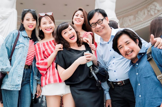  Nghệ sĩ Vân Dung: 'Xem Táo quân như xem thời sự, đừng vừa xem vừa ăn' ảnh 2