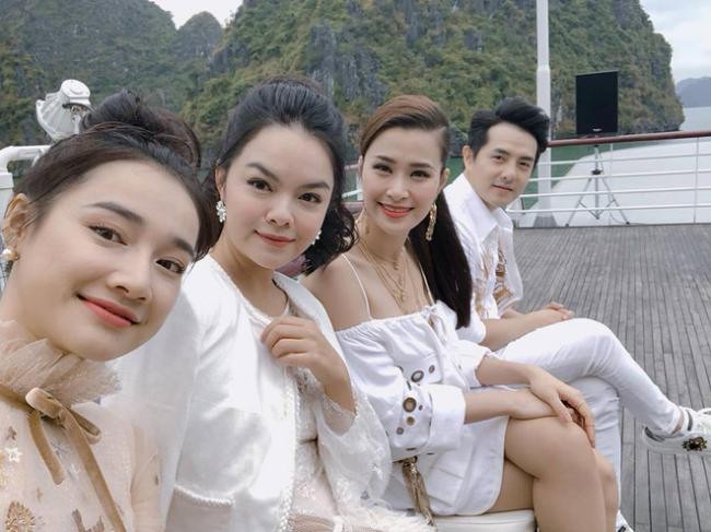 Nhã Phương lộ diện tươi rói giữa scandal Trường Giang - Nam Em ảnh 3