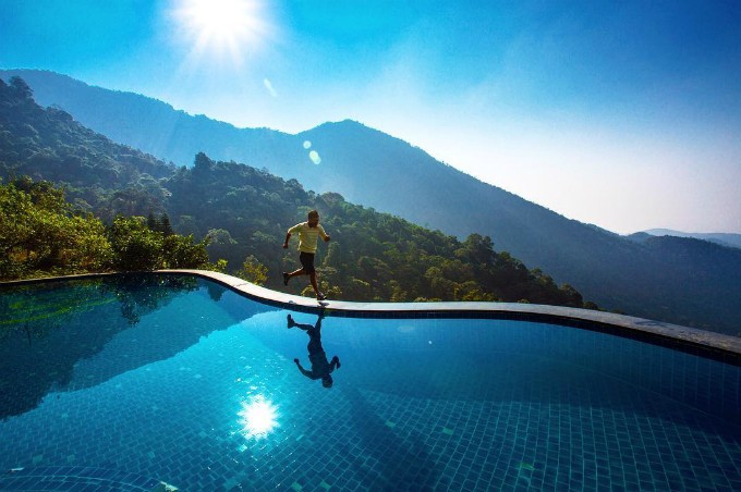 5 bể bơi vô cực giải nhiệt ngày nóng như đổ lửa ở miền Bắc ảnh 3