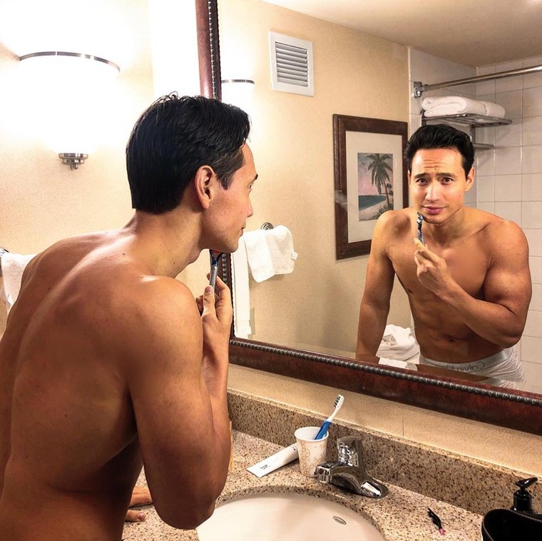 Hồ Ngọc Hà xóa vội ảnh Kim Lý gợi cảm trong phòng tắm ảnh 1