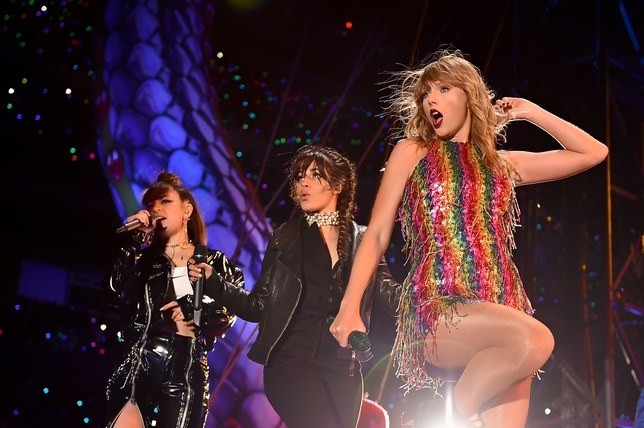 Taylor Swift tôn vinh cộng đồng LGBT nhân 'Tháng tự hào đồng tính' ảnh 1