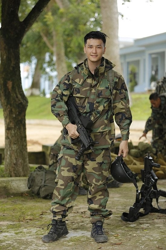 Huỳnh Anh bức xúc vì được mời rồi bị loại khỏi 'Hậu duệ mặt trời' ảnh 3