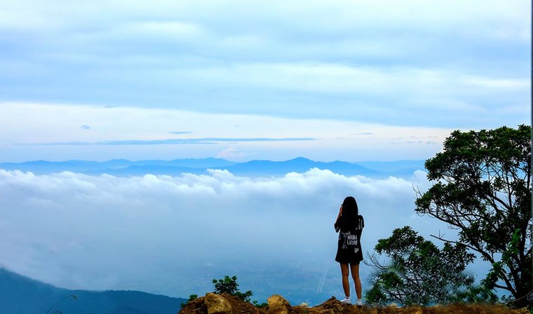 Rủ nhau trốn nóng đến 4 điểm du lịch nghe tên đã 'mát lạnh' ảnh 2