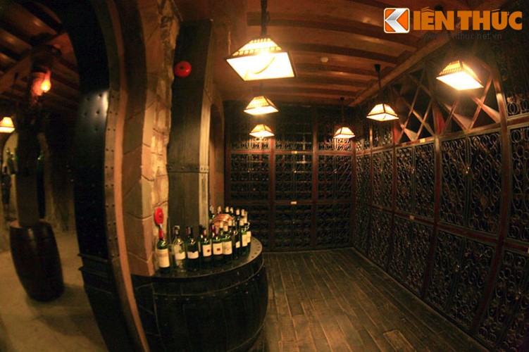 Khám phá hầm rượu cổ độc nhất vô nhị tại Việt Nam ảnh 3