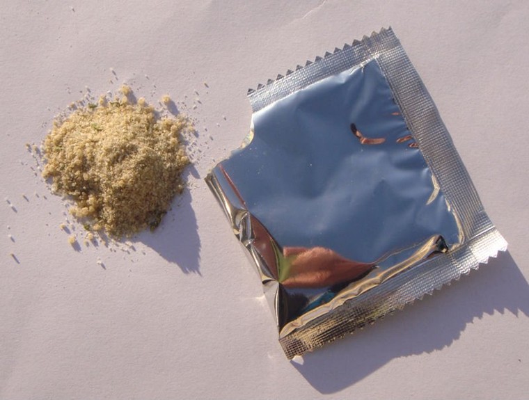 Gói bột nêm mì ăn liền nhỏ nhưng gây hại lớn ảnh 1