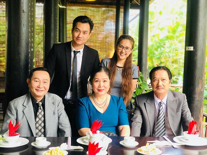 Anh Tuấn, Phương Hằng bị mắng 'hôn nhau như hai thằng đàn ông' ảnh 1