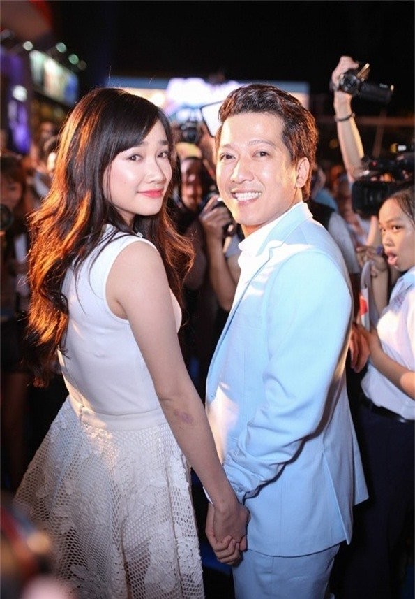 Thời trang đồng điệu từ nhà ra phố của Nhã Phương - Trường Giang ảnh 2