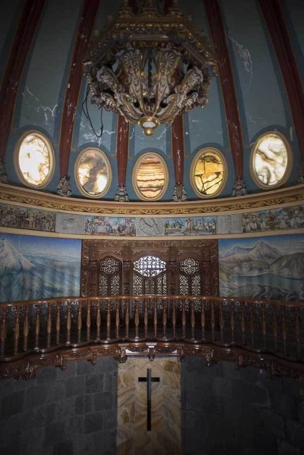 Lời nguyền bí ẩn về khách sạn ma ám bỏ hoang 50 năm giữa phố ảnh 7