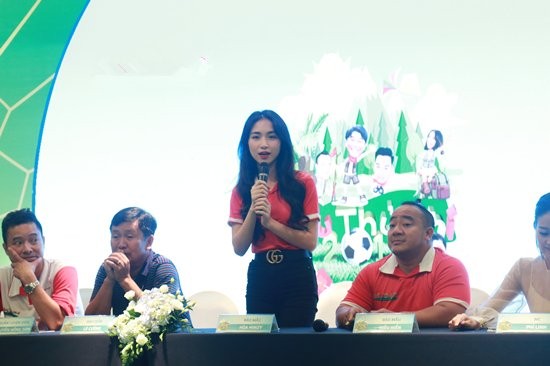 Hòa Minzy bị 'ném đá' vì phát ngôn gây sốc trong một sự kiện dành cho trẻ em ảnh 1