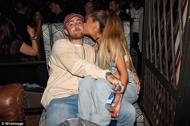 Ariana Grande nói gì sau cái chết của bạn trai cũ Mac Miller? ảnh 1