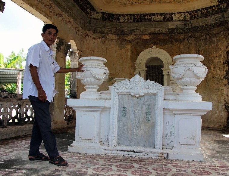 Bí ẩn ngôi mộ cổ hoành tráng như cung điện ở miền Tây ảnh 3