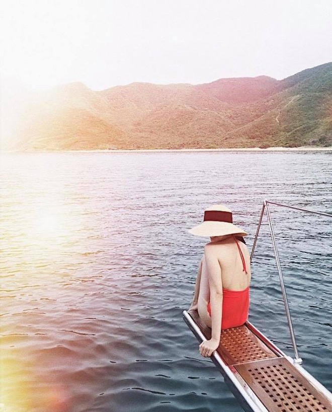 'Ngọc nữ' Tăng Thanh Hà gây chú ý khi liên tục đăng ảnh gợi cảm ảnh 3