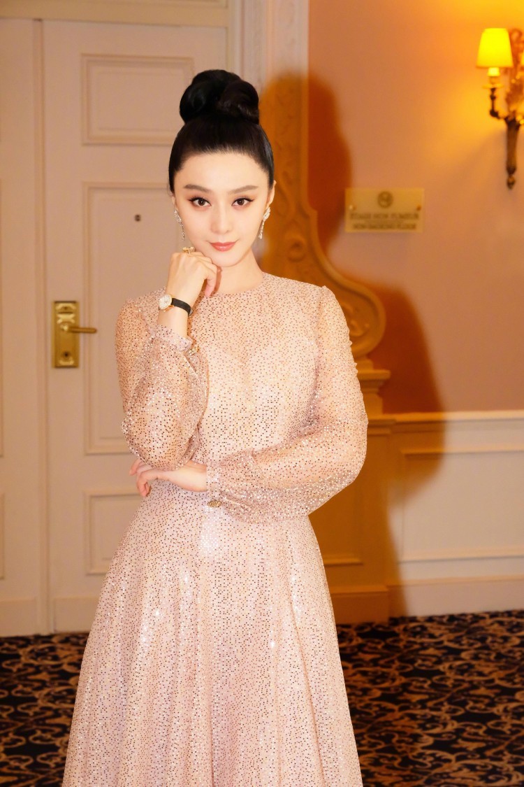 Truyền thông thế giới rúng động vì chuyện Phạm Băng Băng trốn thuế và mức phạt 130 triệu USD ảnh 1