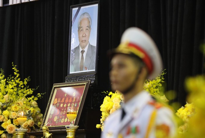 Những khoảnh khắc xúc động trong lễ viếng cố Tổng bí thư Đỗ Mười ảnh 9