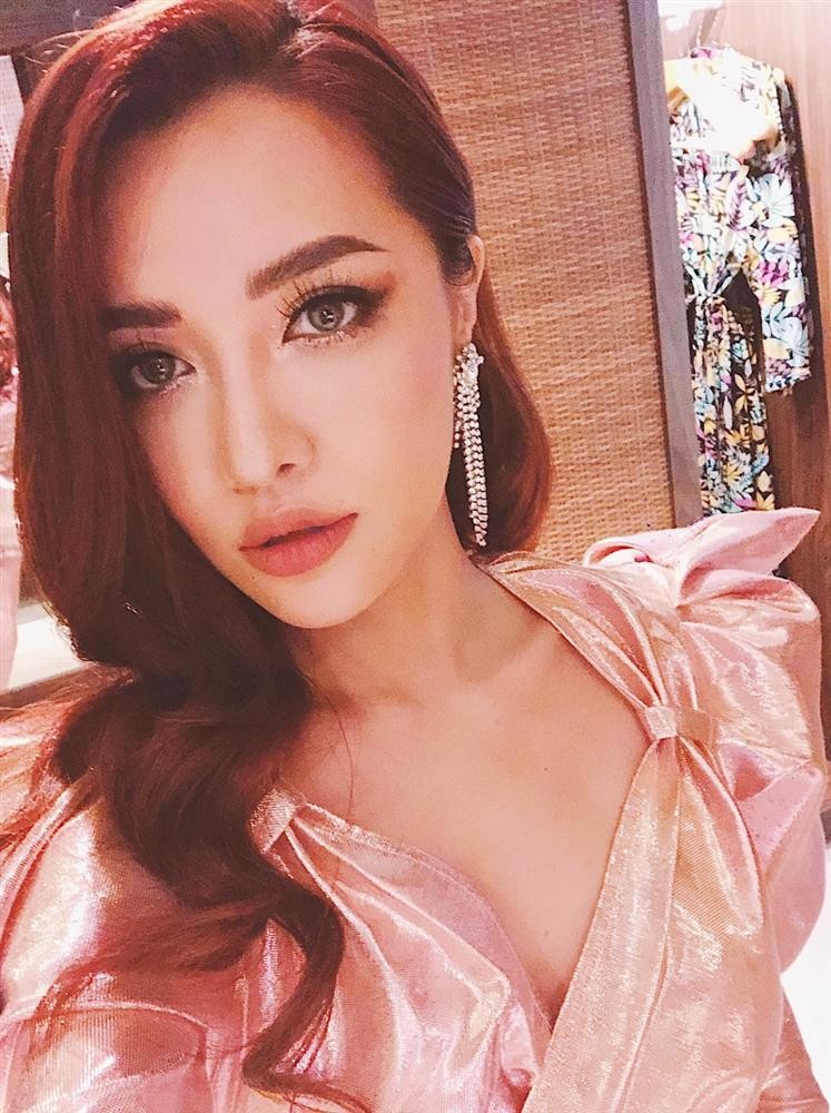 Bích Phương lần đầu nói về nghi án 'đập mặt xây lại' ảnh 2