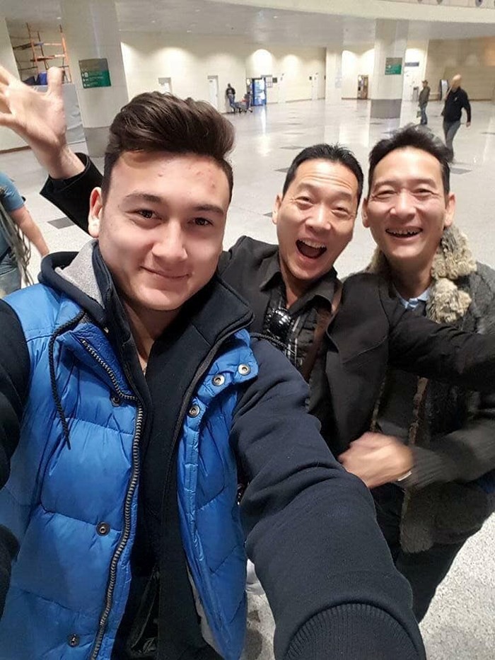 Thủ môn Văn Lâm và mối quan hệ đặc biệt với gia đình 'chim công làng múa' ảnh 1