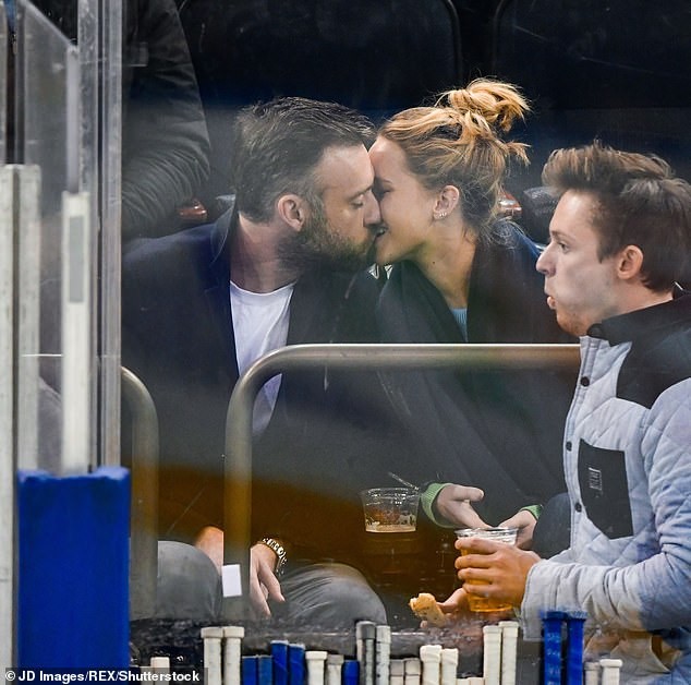 Jennifer Lawrence đính hôn sau một năm chia tay đạo diễn 'Mother' ảnh 1