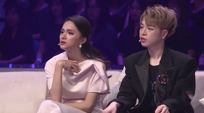 Hương Giang bật khóc, chia sẻ về điều khó nói với bố trên sóng truyền hình ảnh 2