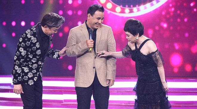 Quyền Linh: 'Chán và mệt mỏi vì thị phi, cuối năm sẽ dừng mọi việc' ảnh 1