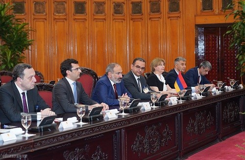 Thủ tướng Nguyễn Xuân Phúc hội đàm với Thủ tướng Armenia ảnh 1