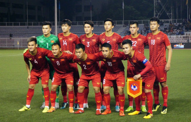 Lệ Quyên mời tuyển Việt Nam xem liveshow sau vô địch SEA Games ảnh 2