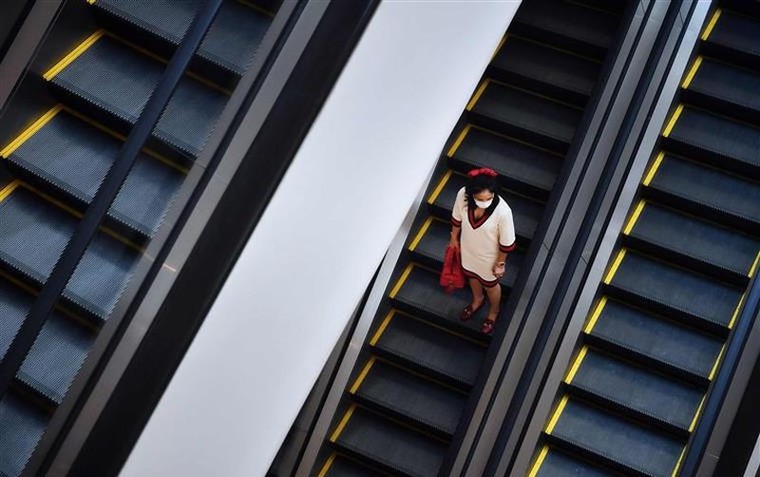 tron cach ly covid-19: co nuoc coi nhu toi pham giet nguoi hinh 3