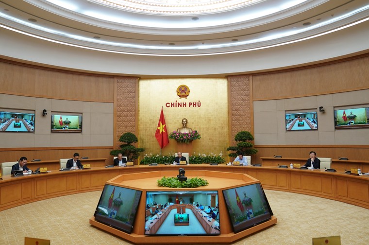 Thủ tướng yêu cầu đóng cửa các dịch vụ không cần thiết ảnh 1