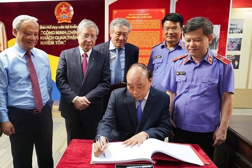 Thủ tướng: Xây dựng ngành kiểm sát thực sự là ‘thanh bảo kiếm’ của Đảng, Nhà nước và nhân dân ảnh 3