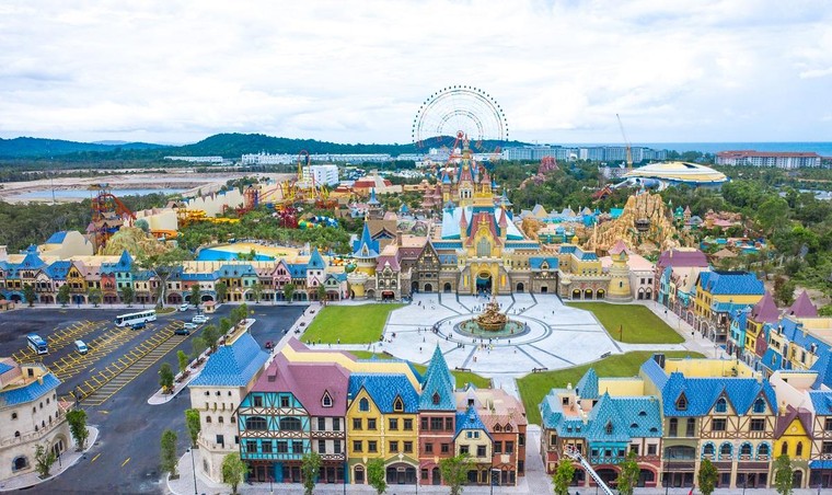 Shop VinWonders đón trọn lợi thế từ trào lưu du lịch, mua sắm ‘trả thù’ ảnh 3