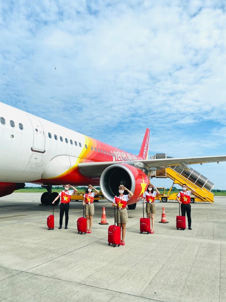 Vietjet khôi phục 48 đường bay nội địa đón khách trên những chuyến bay xanh ảnh 1