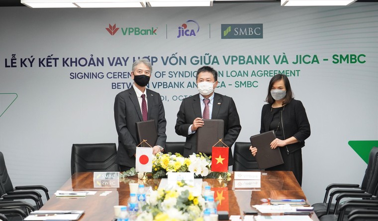 VPBank nhận gói vay hợp vốn 100 triệu USD từ JICA và SMBC ảnh 2