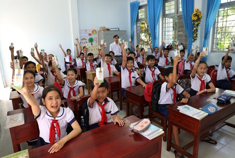 Nhiều giải thưởng Quốc tế uy tín vinh danh các chương trình vì cộng đồng của Vinamilk ảnh 7