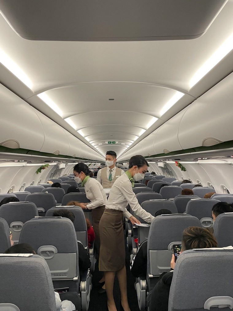 Niềm vui trên chuyến bay Đài Bắc - Hà Nội ngày đầu năm mới của Bamboo Airways ảnh 1