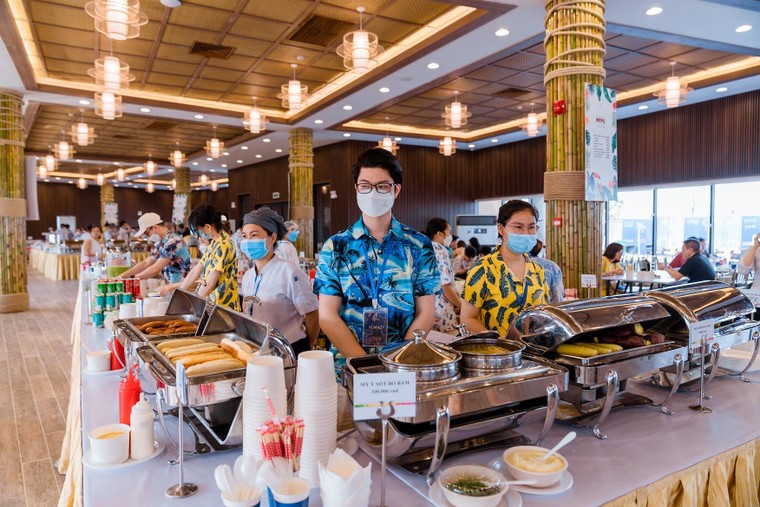 Mãn nhãn với màn ra mắt rực rỡ của Tổ hợp biển tạo sóng tại Vinhomes Ocean Park 2 – The Empire ảnh 1